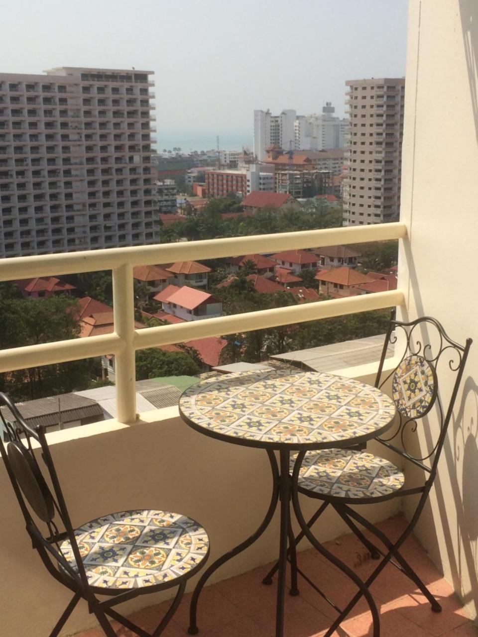 View Talay 1B Serviced Apartments Pattaya Exterior foto